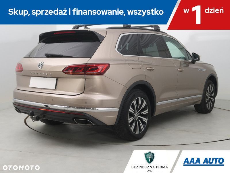 Volkswagen Touareg - 7