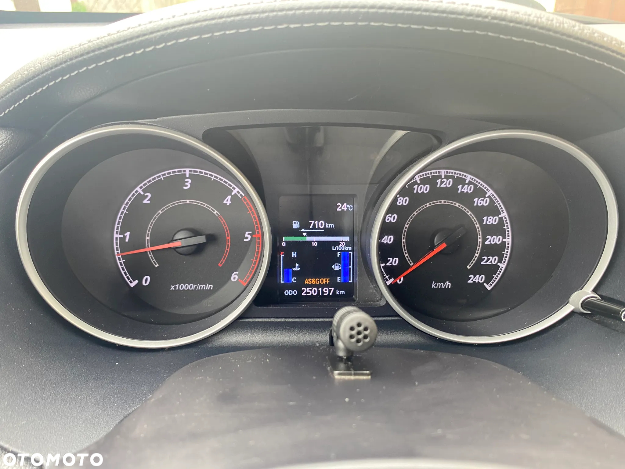 Mitsubishi Outlander - 17