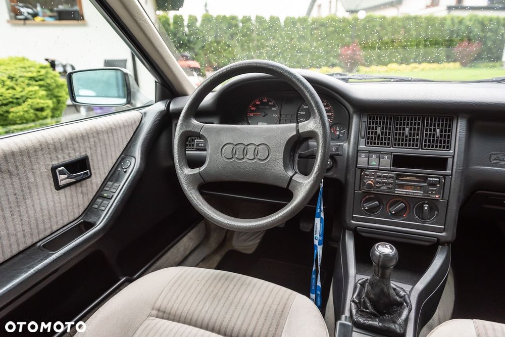 Audi 80 1.8 E - 18