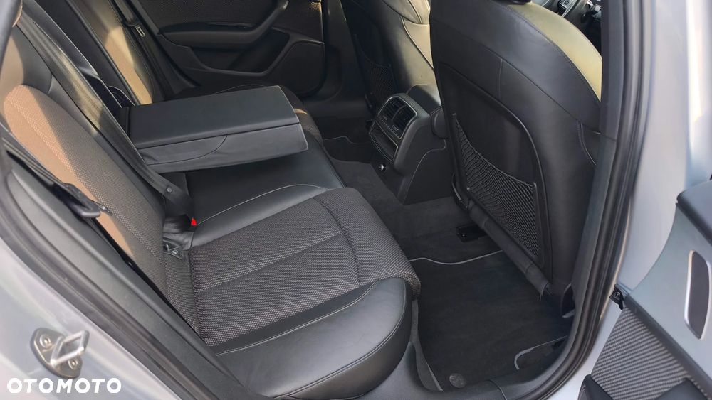 Audi A6 Avant 2.0 TDI quattro S tronic - 21