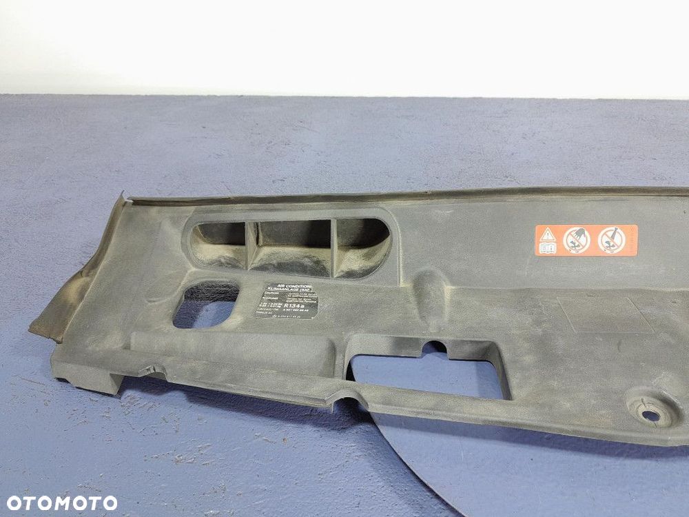 MERCEDES C W204 LIFT OSŁONA GÓRNA PASA PRZEDNIEGO A2045000155 - 2