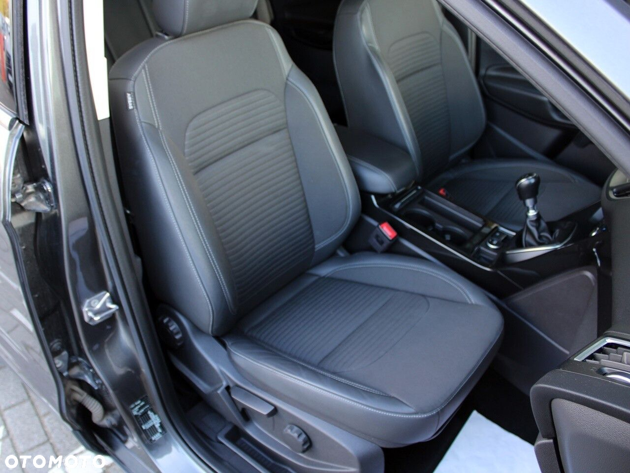 Ford Kuga 1.5 EcoBoost FWD Titanium ASS - 16