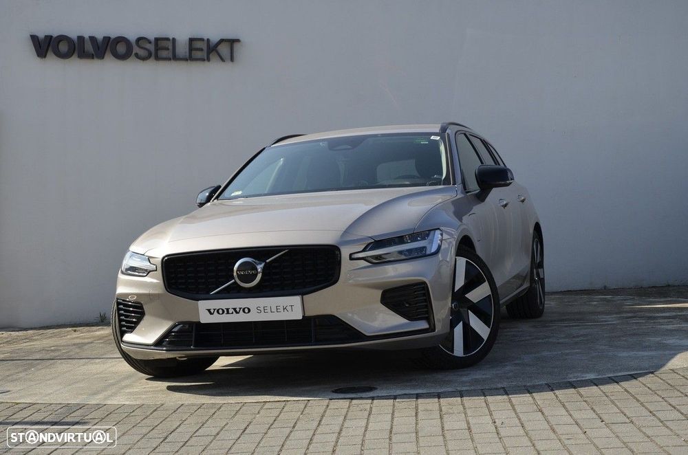 Volvo V60 2.0 T6 AWD TE Plus Dark - 27