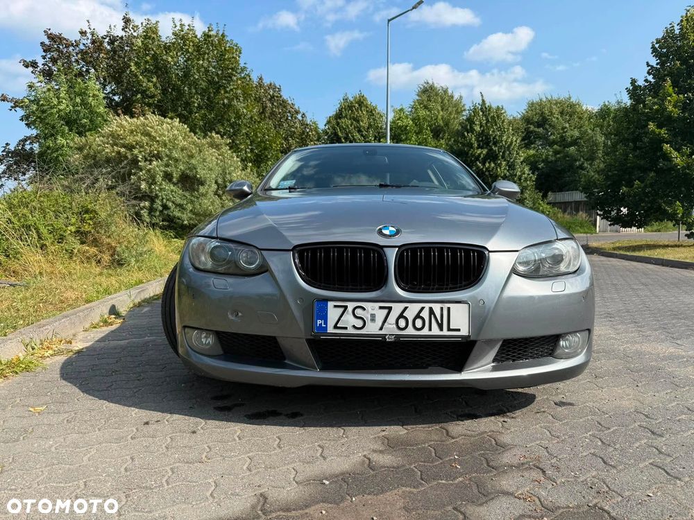 BMW Seria 3 325i - 3