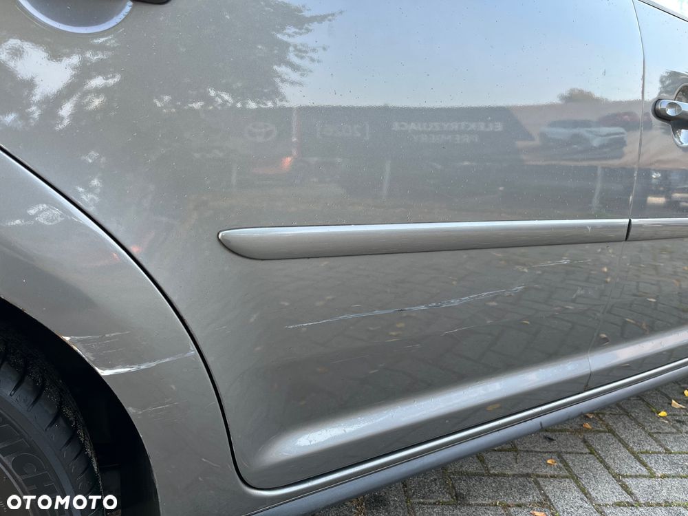 Volkswagen Touran 1.9 TDI - 6