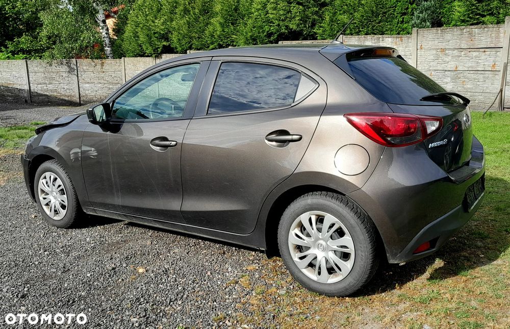 Mazda 2 - 3