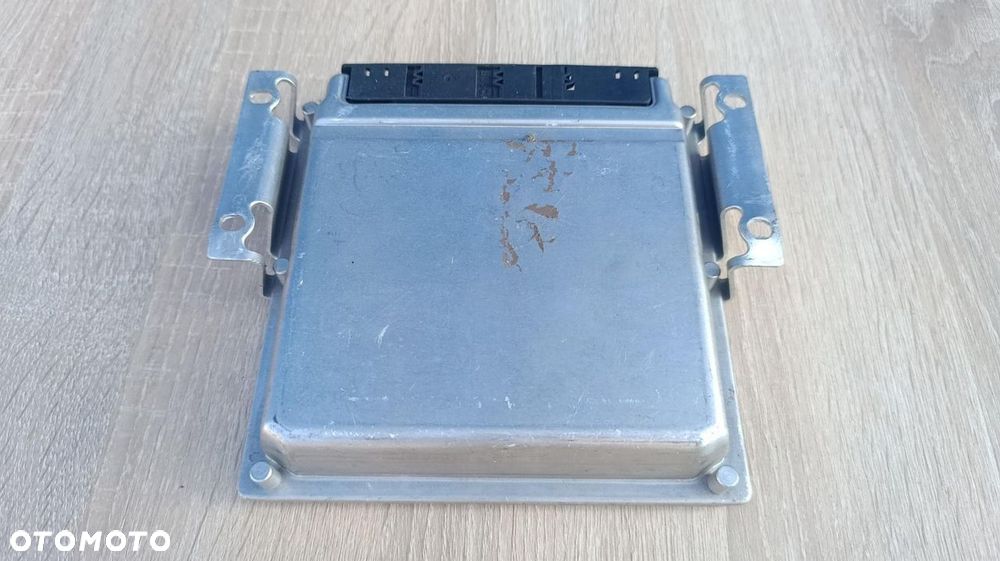 STEROWNIK KOMPUTER SILNIKA MERCEDES BENZ 2.2 W203 A0001530379 0281010232 - 3