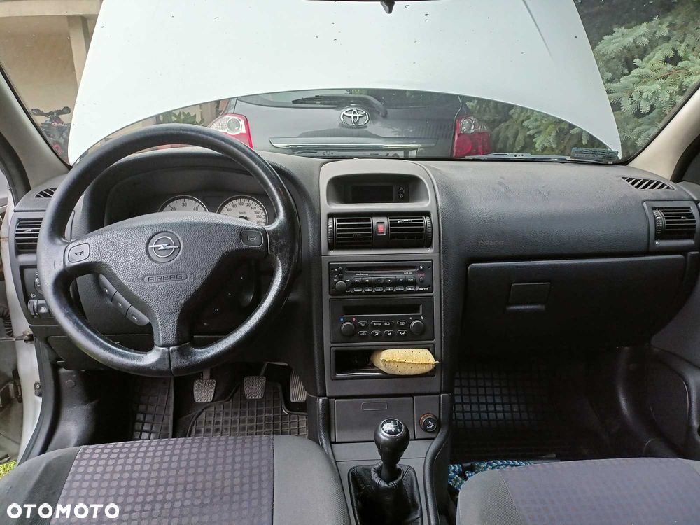 Opel Astra - 4