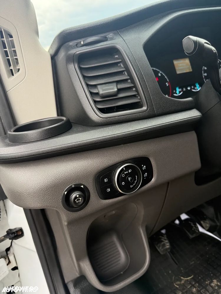 Ford Doka L3H1 7 locuri - 12