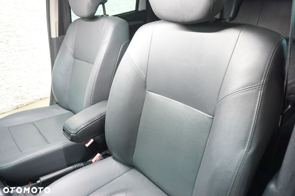 Dacia Duster dCi 110 FAP 4x2 Laureate - 19