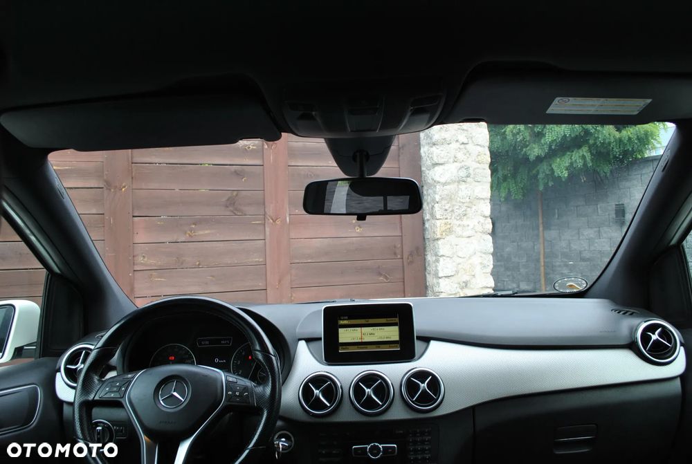 Mercedes-Benz Klasa B 200 (BlueEFFICIENCY) - 16