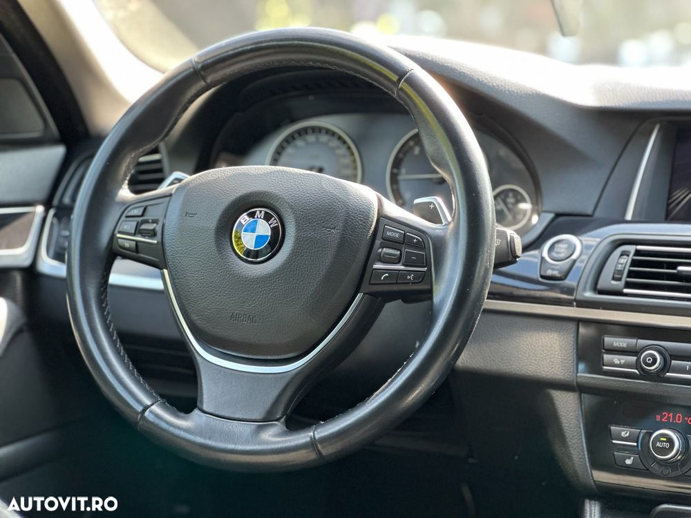 BMW Seria 5 525d xDrive AT - 15