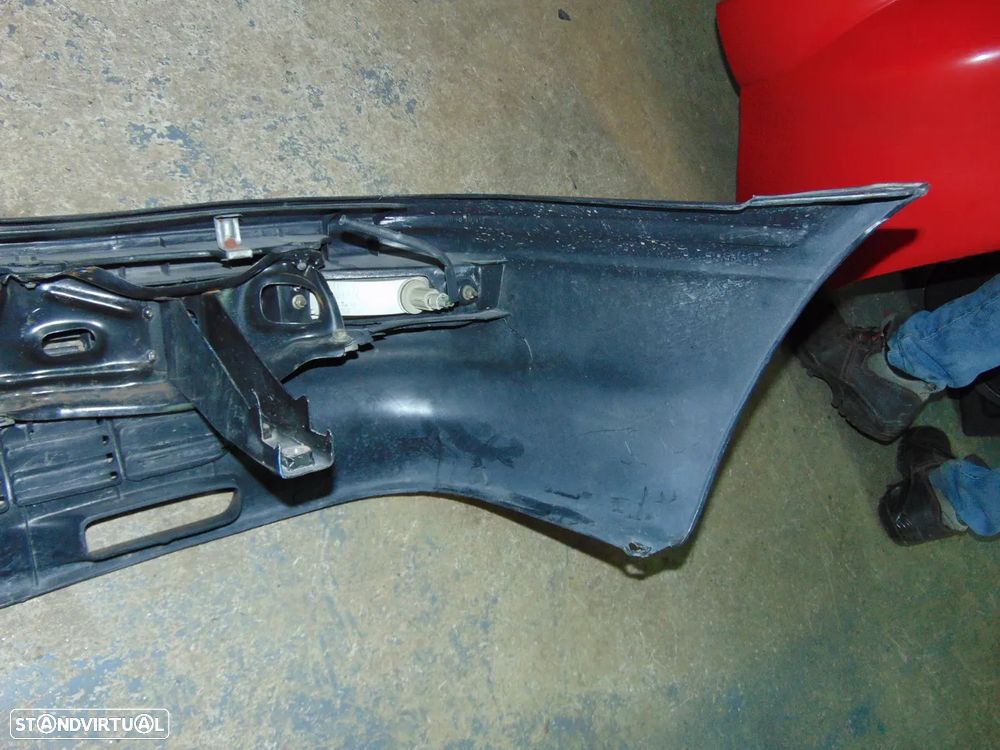 Toyota Corolla GL Liftback para-choques - 6