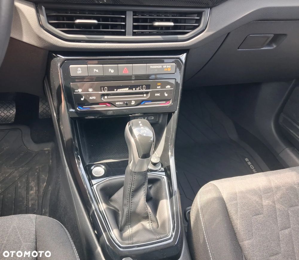 Volkswagen T-Cross 1.0 TSI Life DSG - 28