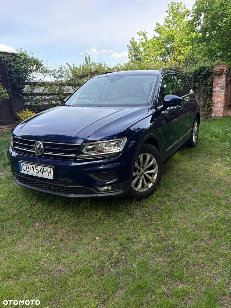 Volkswagen Tiguan - 1