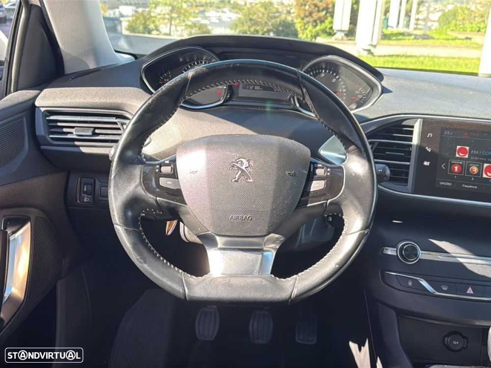 Peugeot 308 - 18