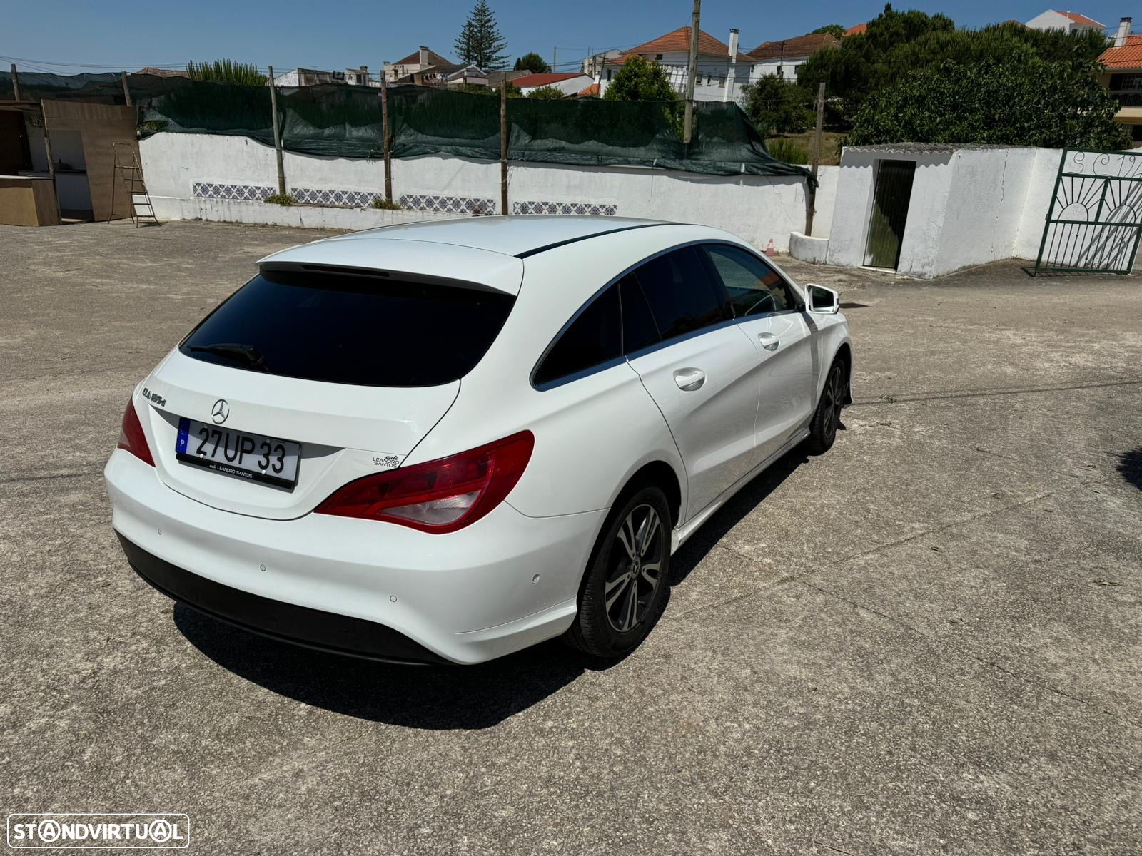 Mercedes-Benz CLA 180 d Shooting Brake - 4