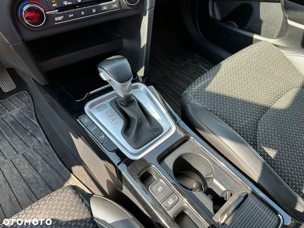 Kia XCeed - 15