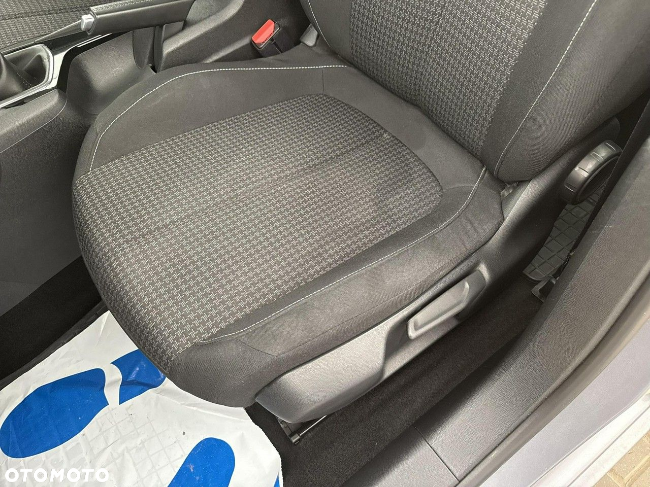 Peugeot 308 1.5 BlueHDi Active S&S - 17