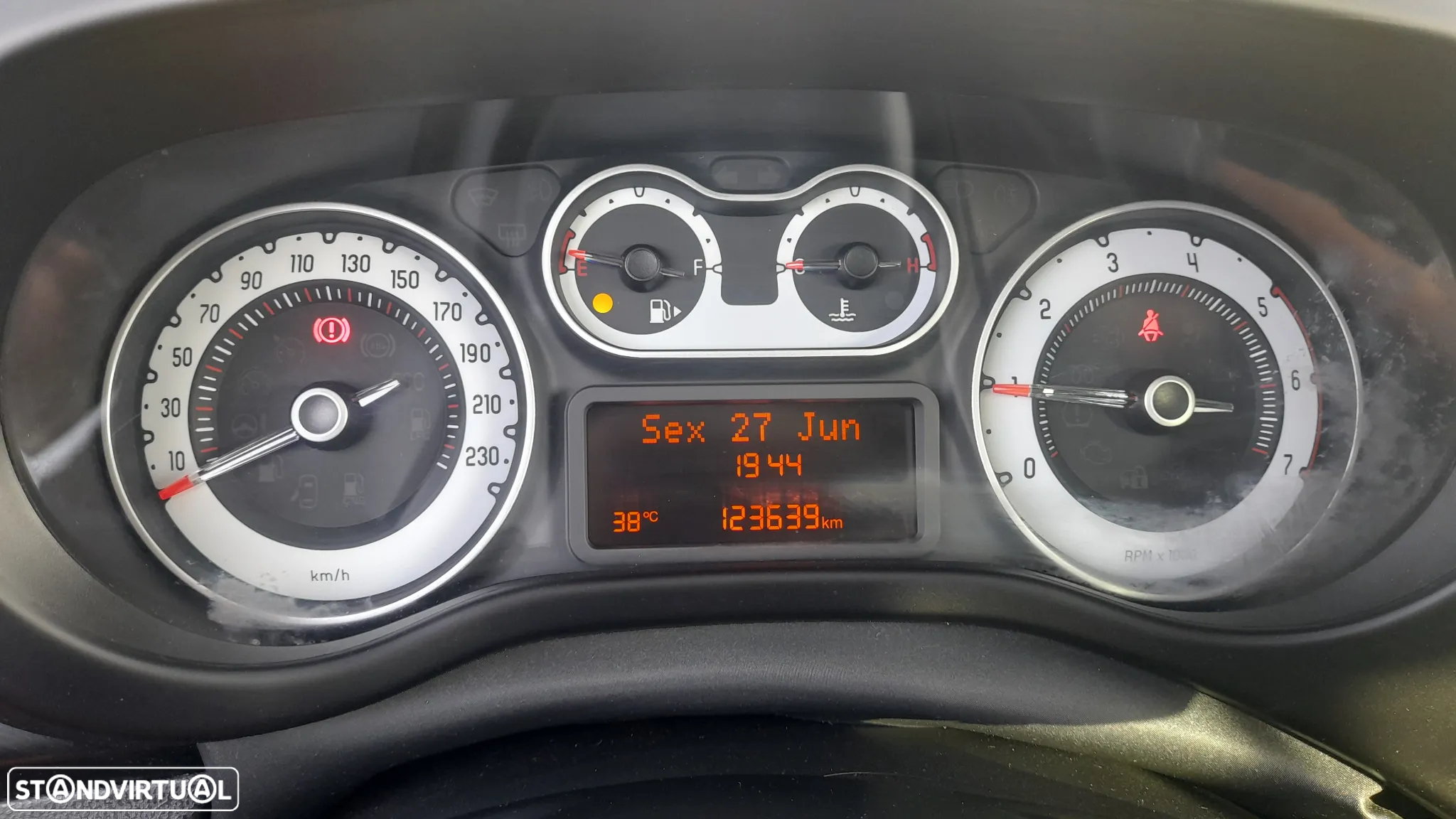 Fiat 500L 1.3 MJ Trekking S&S - 23