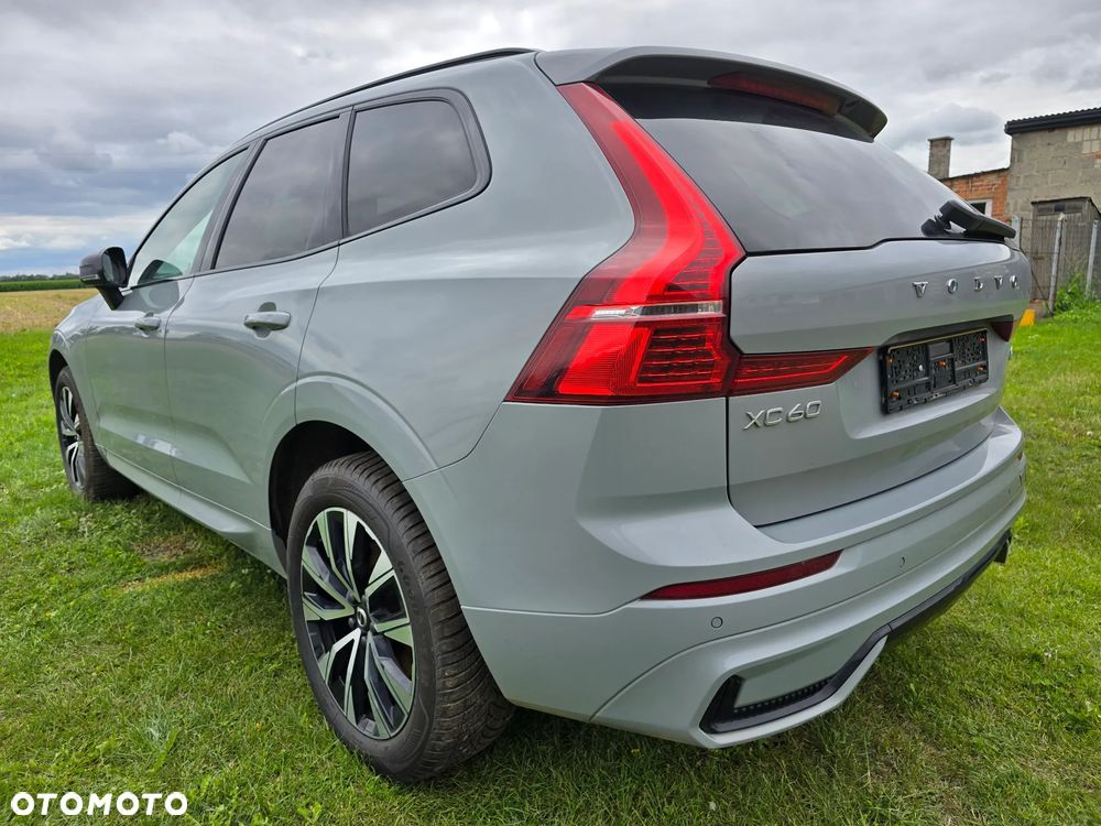 Volvo XC 60 B4 D AWD Plus Dark - 7