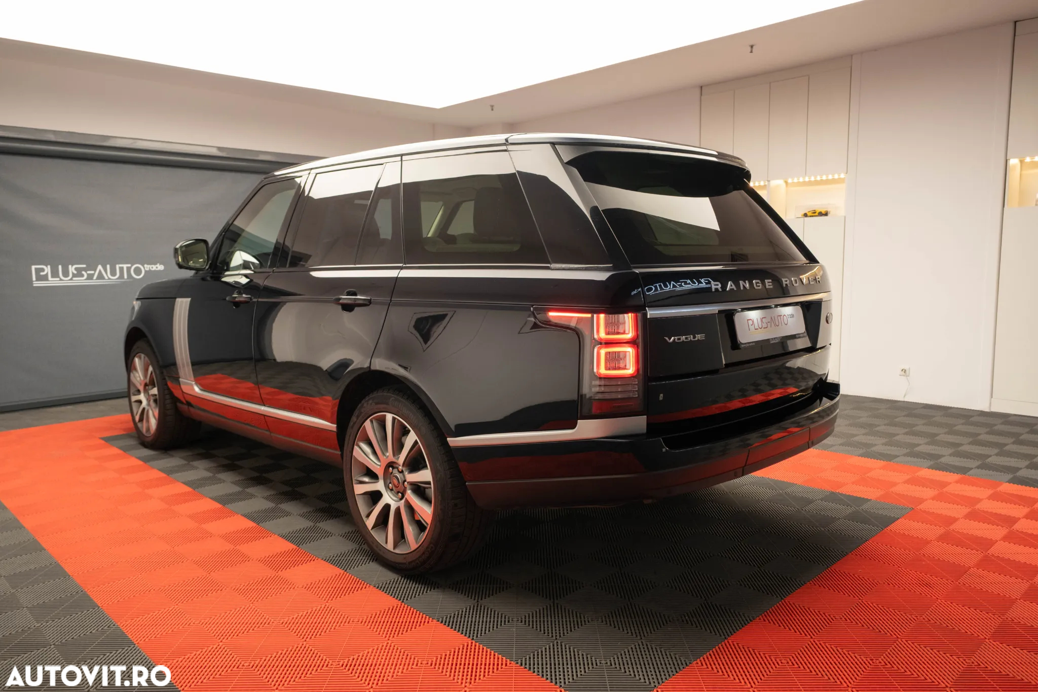Land Rover Range Rover 3.0 I TDV6 Vogue - 4