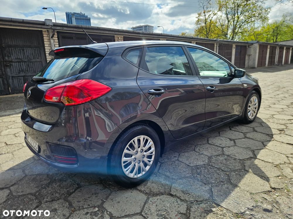 Kia Ceed 1.6 GDI M DCT - 4