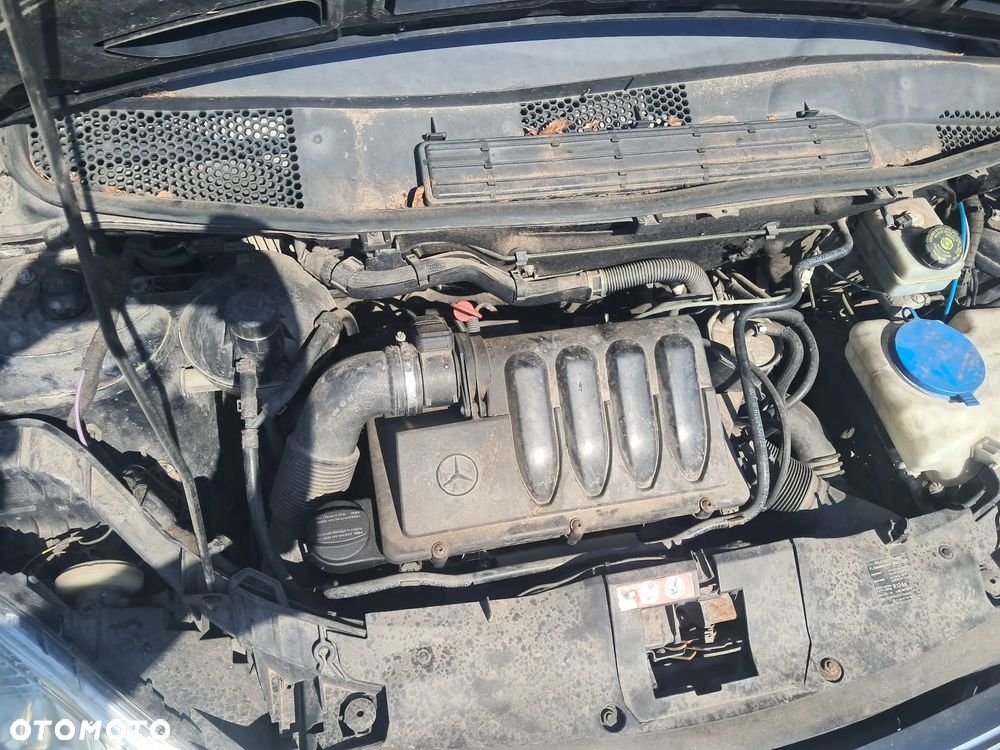 MERCEDES A KLASA II W169 2004 2.0 CDI  640942  KOD LAK: 160 - 13