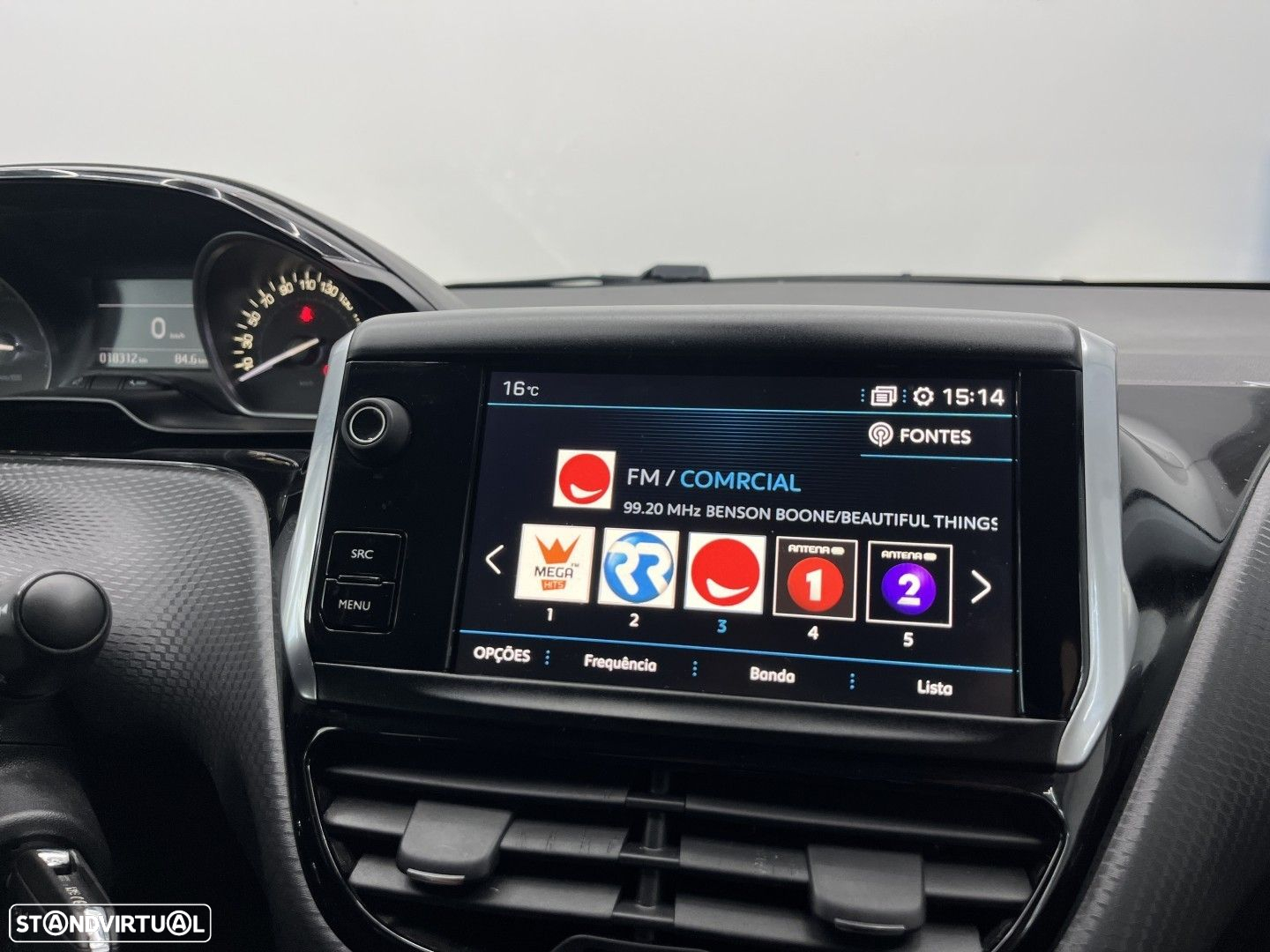 Peugeot 208 1.2 PureTech Allure - 21