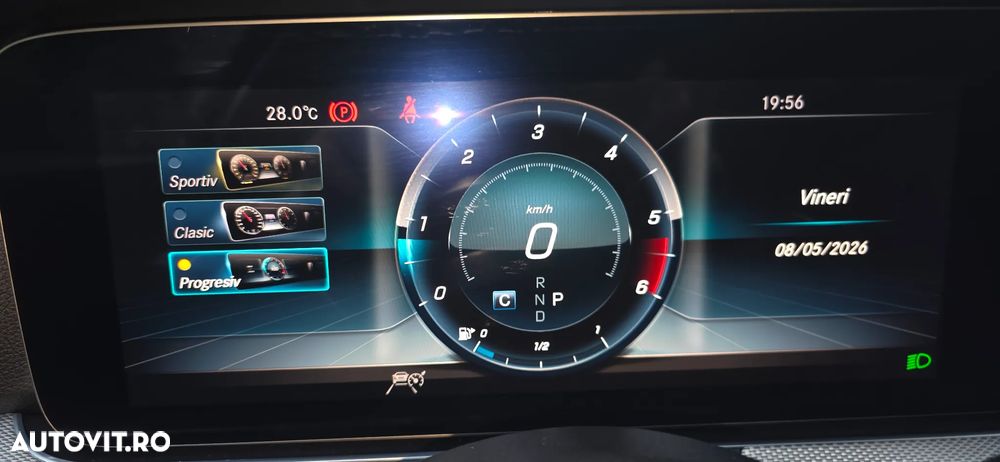 Mercedes-Benz E 220 d 4Matic 9G-TRONIC AMG Line - 31