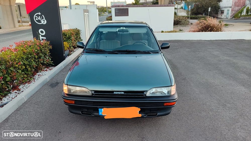 Toyota Corolla Sedan 1.3 Silver Line - 13
