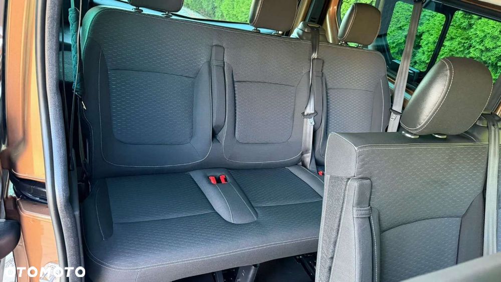 Opel Vivaro - 13
