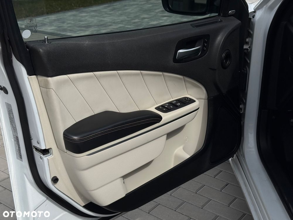 Dodge Charger Automatik Rally - 18