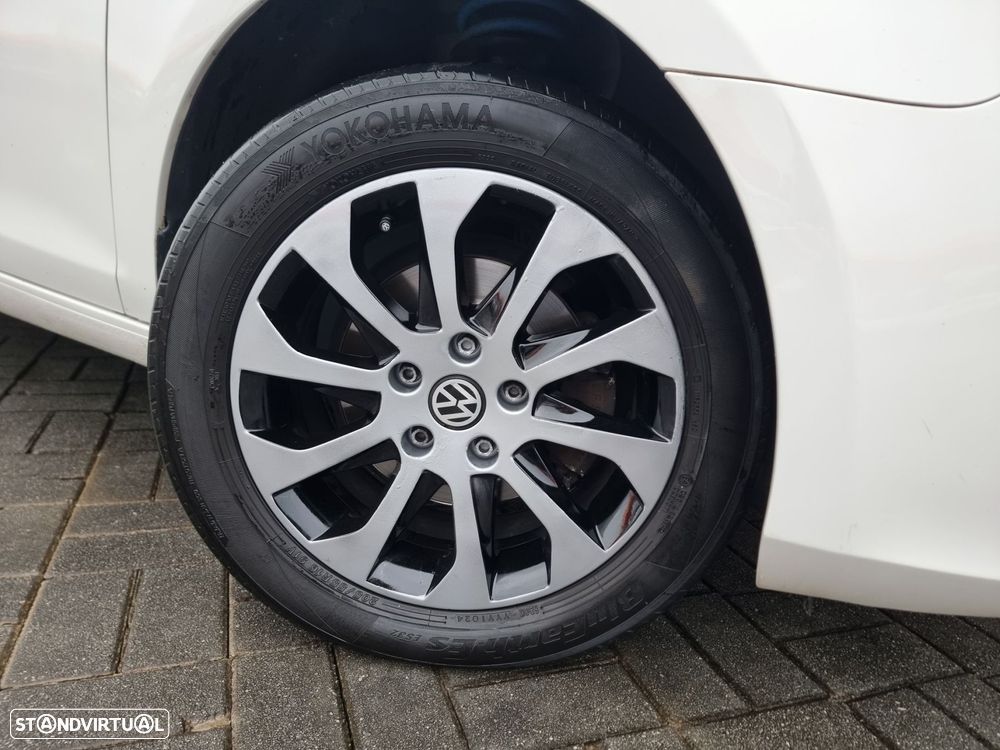 VW Golf 1.6 TDi Confortline DSG - 25