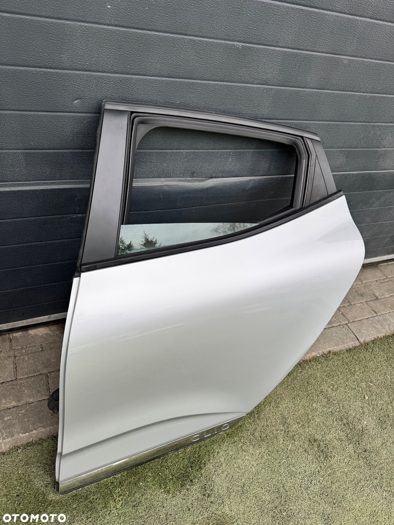 Renault Clio 5 V TED69 srebrny DRZWI LEWE TYŁ KOMPLETNE - 2