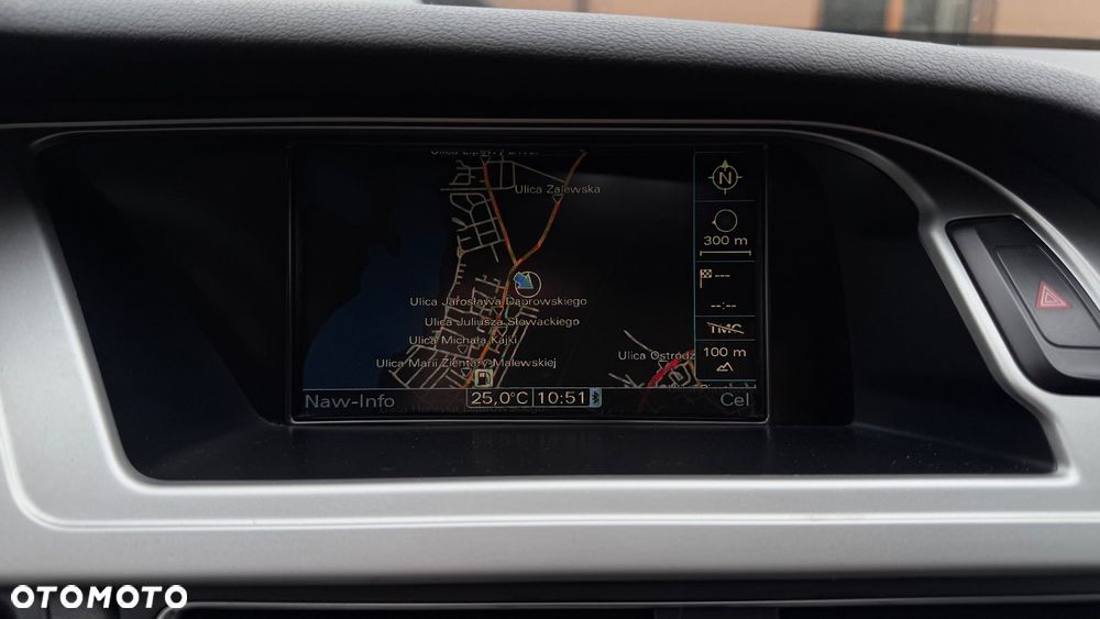 Audi A4 Limousine - 10