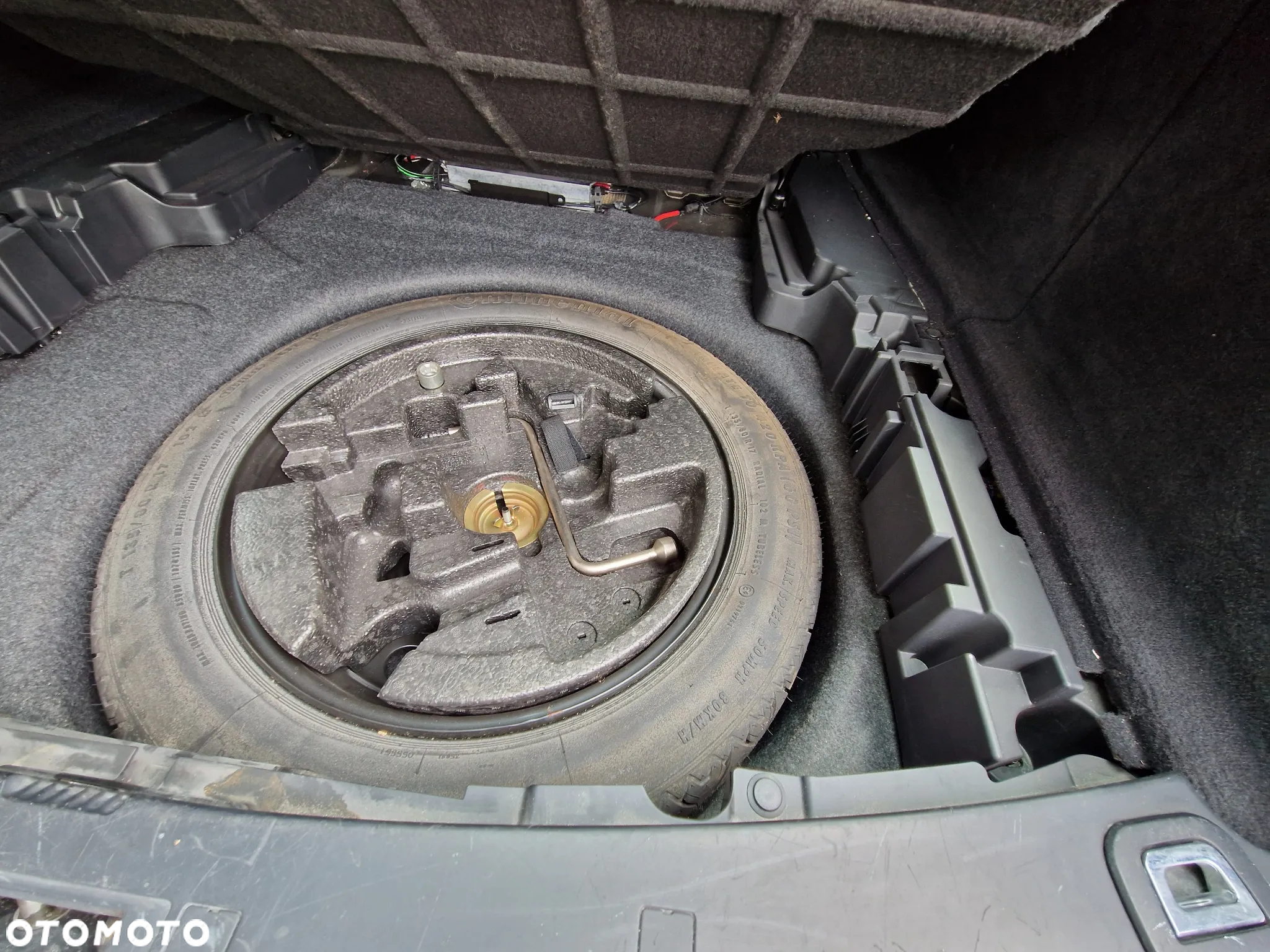 BMW Seria 5 545i - 25