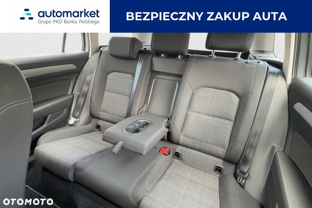 Volkswagen Passat - 9