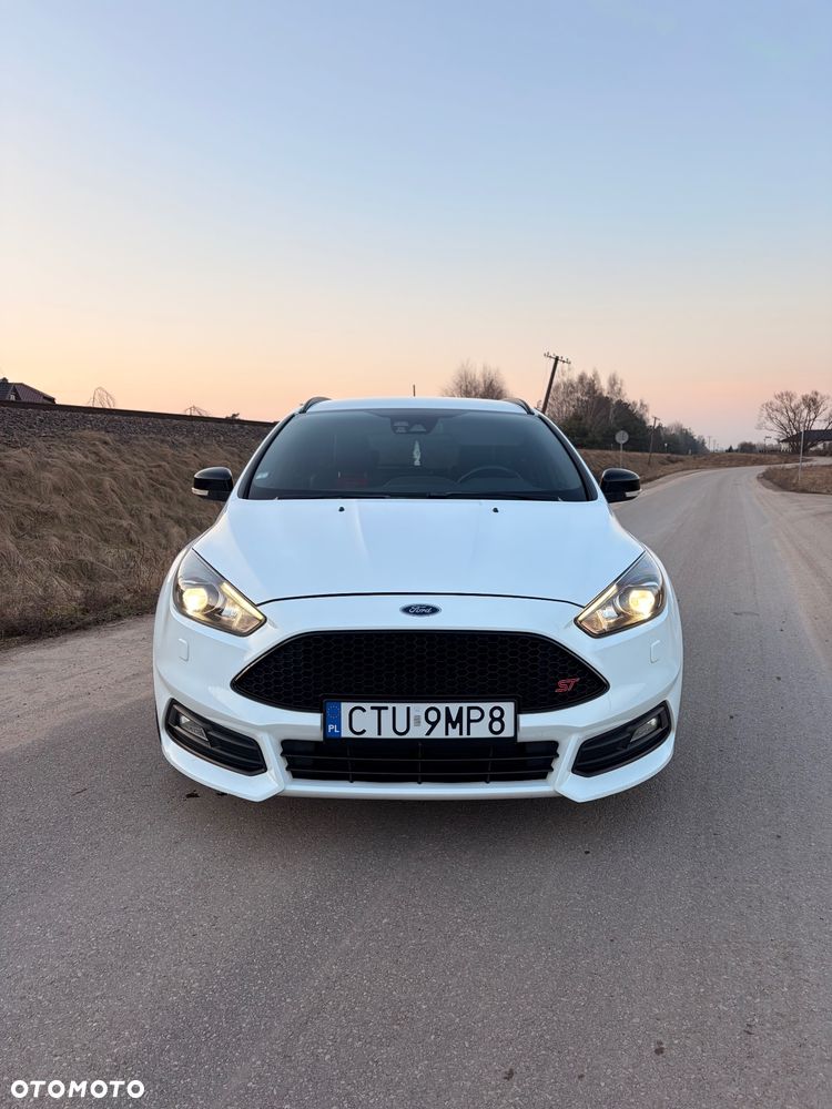 Ford Focus SW 2.0 EcoBoost ST - 5