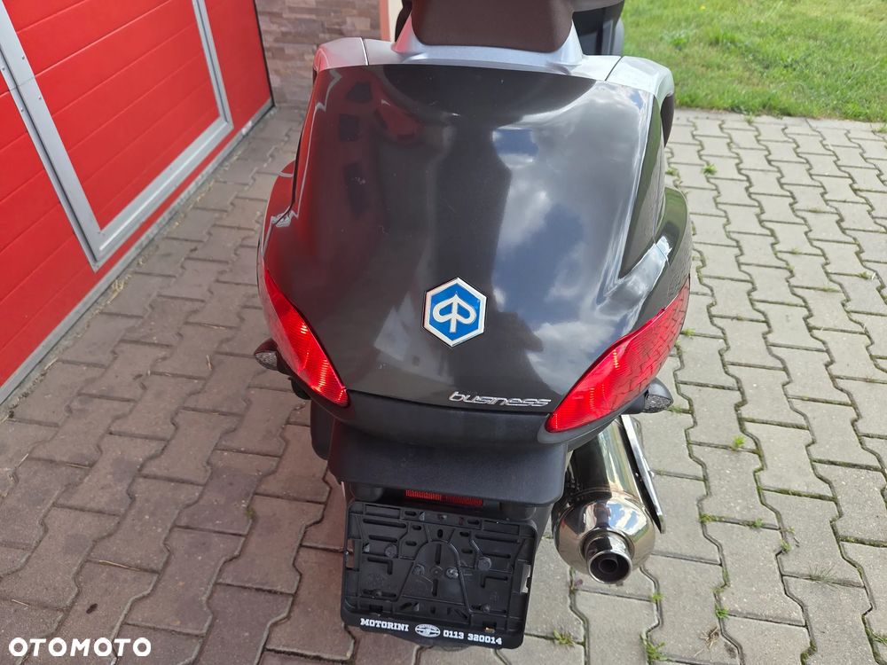Piaggio MP-3 - 16