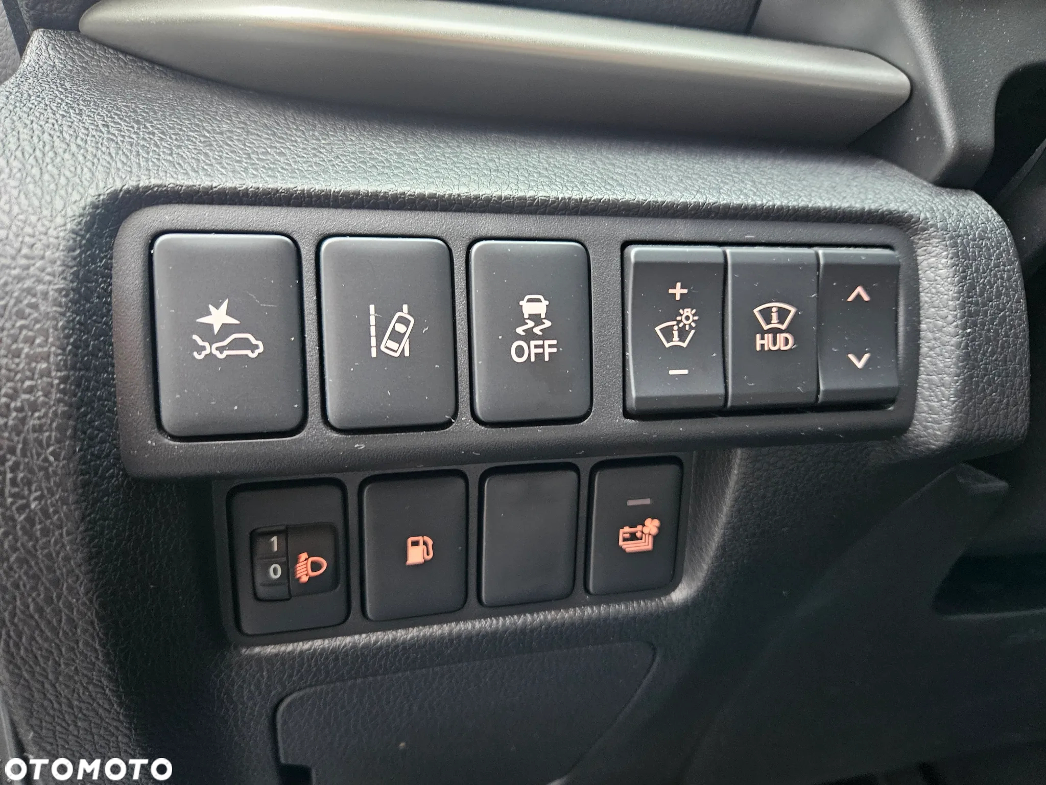 Mitsubishi Eclipse Cross 1.5 T GPF Intense Pro CVT 4WD - 17