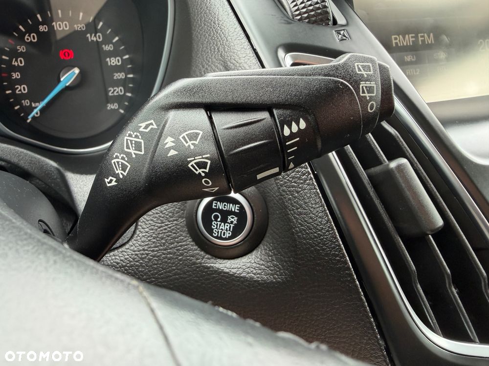 Ford Focus 1.0 EcoBoost Trend - 27