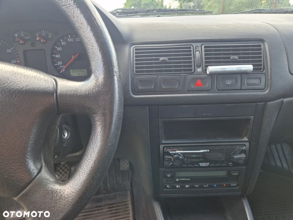 Volkswagen Golf 1.4 Comfortline - 12