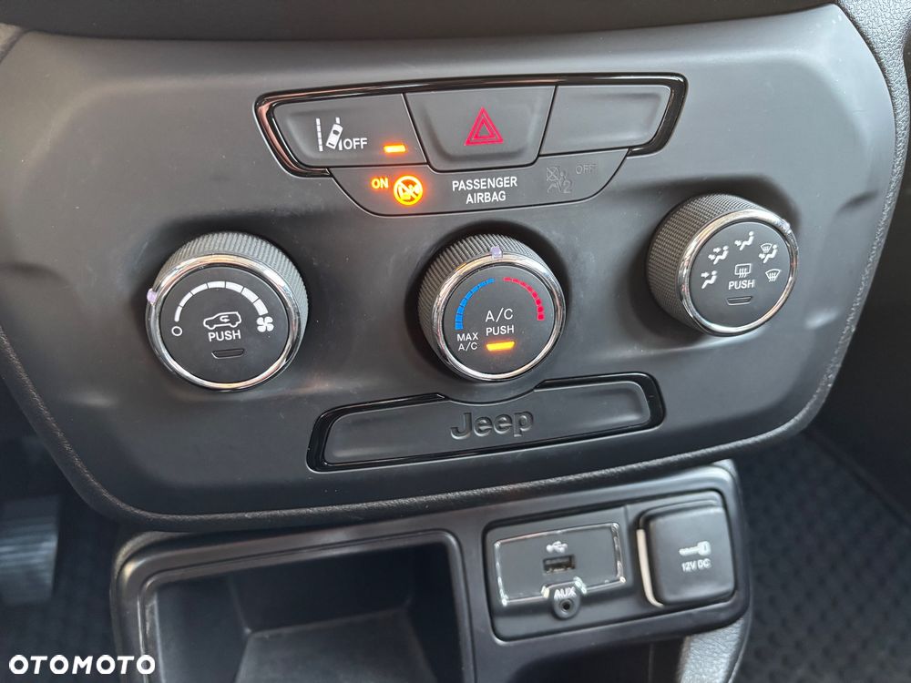 Jeep Renegade 1.0 GSE T3 Turbo Sport FWD S&S - 29
