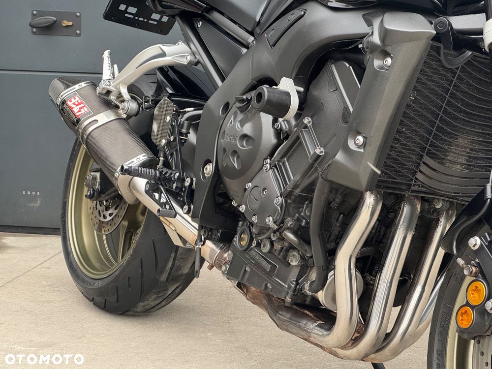 Yamaha FZ - 4