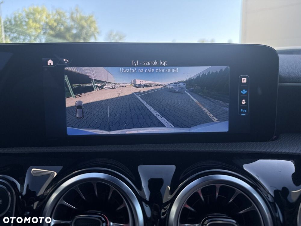 Mercedes-Benz Klasa A 200 AMG Line 7G-DCT - 26