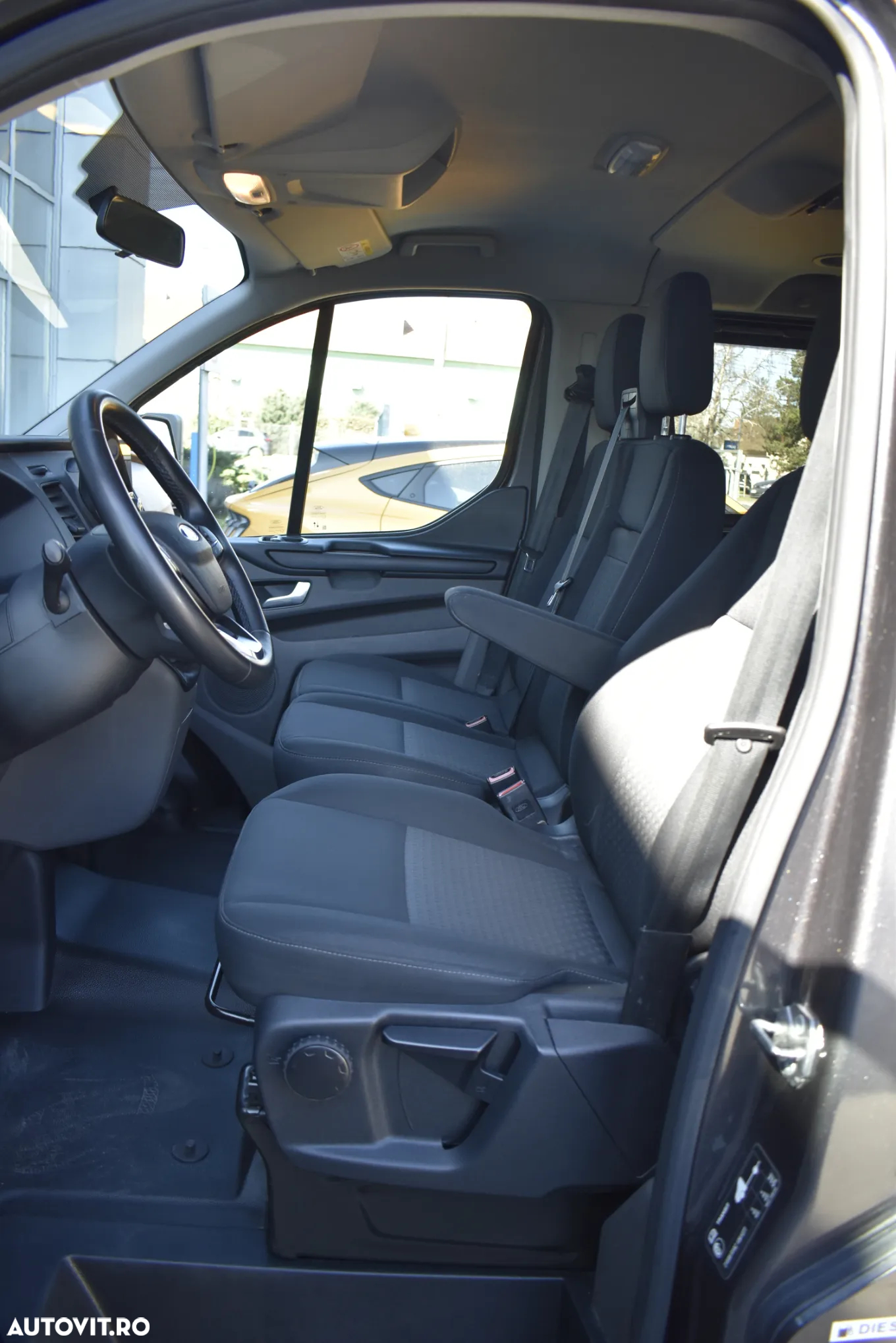 Ford Transit Custom Kombi 320 2.0 EcoBlue 130 CP L2H1 Trend - 24