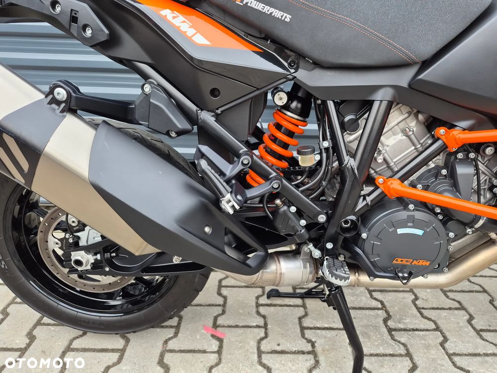 KTM Adventure - 28