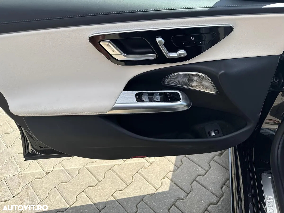 Mercedes-Benz E 220 d T 4Matic 9G-TRONIC Edition AMG Line - 12