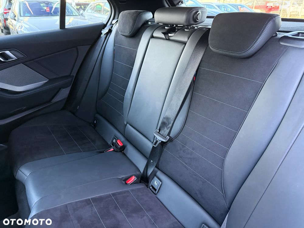 BMW Seria 1 M135 xDrive - 33